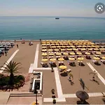 Magnifico En La Carihuela, Torremolino Торремолинос